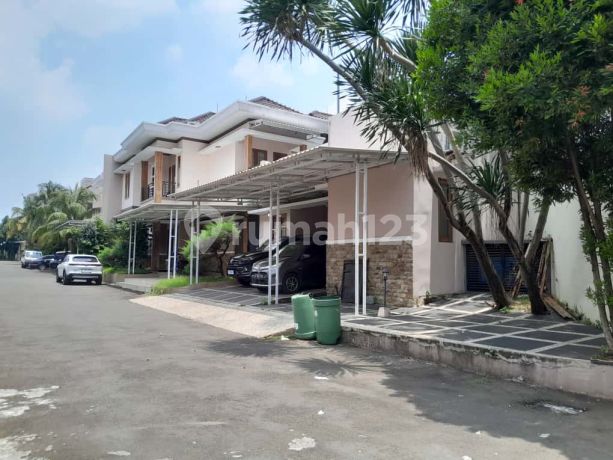 Rumah Bagus di Kebagusan Town House Jakarta Selatan
