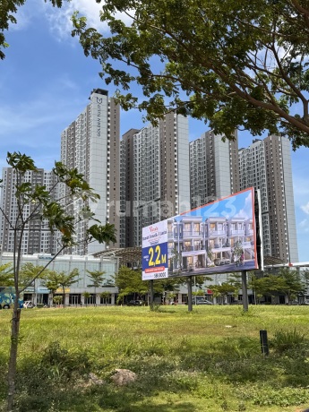 For Sale Commercial Lot PIK2