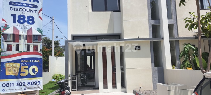 Nice 2-Story House Fully Furnished In Grand Royal Regency Nice 2-Story House Fully Furnished In Grand Royal Regency