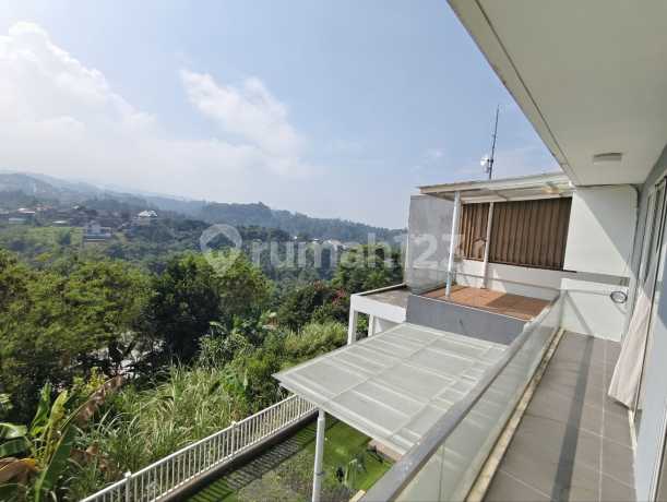 House in Citra Green Hills Dago, Bandung | Strategic Location, Luxurious Design | Rp4.5 Billion House in Citra Green Hills Dago, Bandung | Strategic Location, Luxurious Design | Rp4.5 Billion