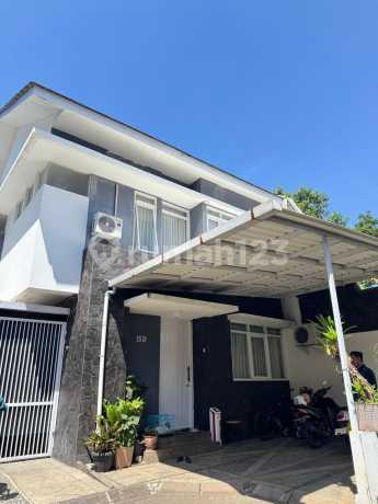 RUMAH MODERN DI CIGADUNG DAGO BANDUNG Hunian yang Mewah dan Nyaman RUMAH MODERN DI CIGADUNG DAGO BANDUNG Hunian yang Mewah dan Nyaman