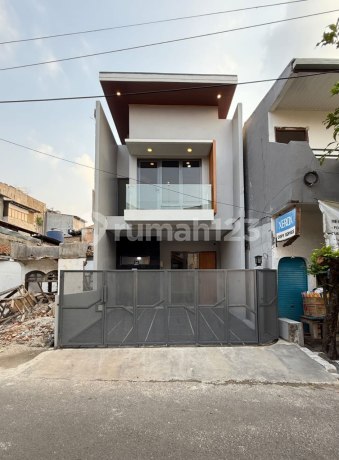 Brand New House in Palapa Complex, Ps Minggu, South Jakarta