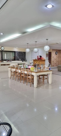 Rumah Mewah Siap Huni Katamaran Indah Pik 1