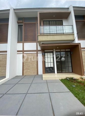 Minimalist 2-story house in Kana Park, located in a comfortable and green environment. Minimalist 2-story house in Kana Park, located in a comfortable and green environment.