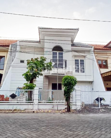Rumah Bagus di Kebraon Indah Permai
, Surabaya Rumah Bagus di Kebraon Indah Permai
, Surabaya