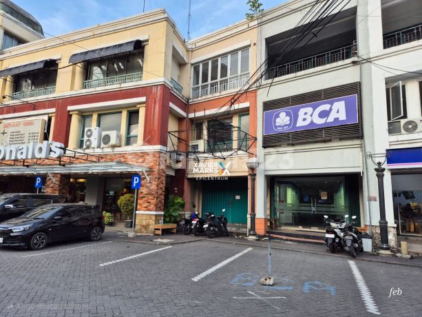 Disewakan Ruko Central Park Raya Mulyosari Langka