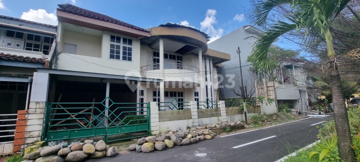 Rumah Kompleks Asoka Panakkukang Makassar