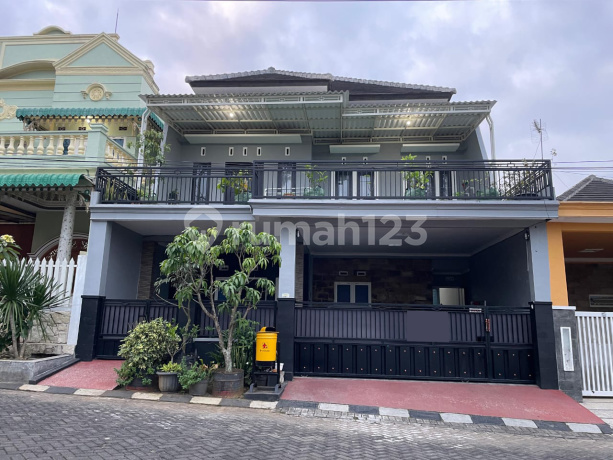 Rumah Mewah 6 Kamar Villa Bukit Sengkaling Malang Gmk03957