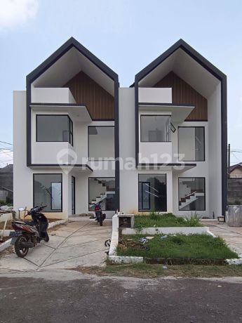 Dijual Rumah Cantik Dan Murah Dalam Komplek Besar Di Jagakarsa 