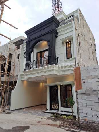 Jual Rumah Classic Modern 2.5 Lantai Dalam Komplek Jagakarsa Jual Rumah Classic Modern 2.5 Lantai Dalam Komplek Jagakarsa