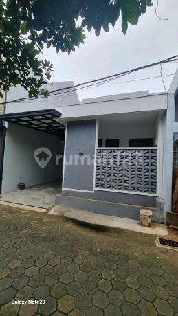Rumah Baru Dalam Cluster di Jatikramat Pondok Gede Rumah Baru Dalam Cluster di Jatikramat Pondok Gede