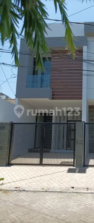 Dijual Rumah Baru Gress Sisa 1 Unit di Klampis Semolo Barat Surabaya