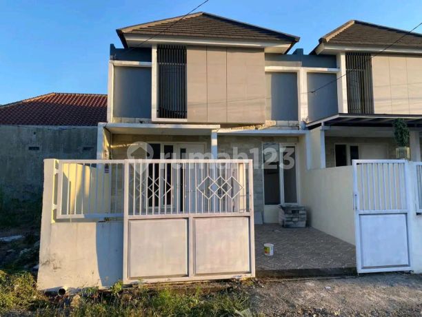 New Gress Minimalis Tropodo Indah Dekat Bandara Juanda New Gress Minimalis Tropodo Indah Dekat Bandara Juanda