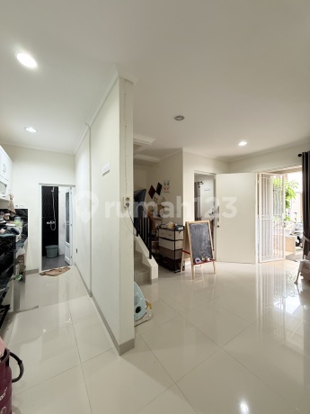 Rumah 2 Lantai Sudah Renovasi di Tesla Gading Serpong