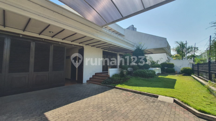 Classic Well-Maintained House Pakis Argosari