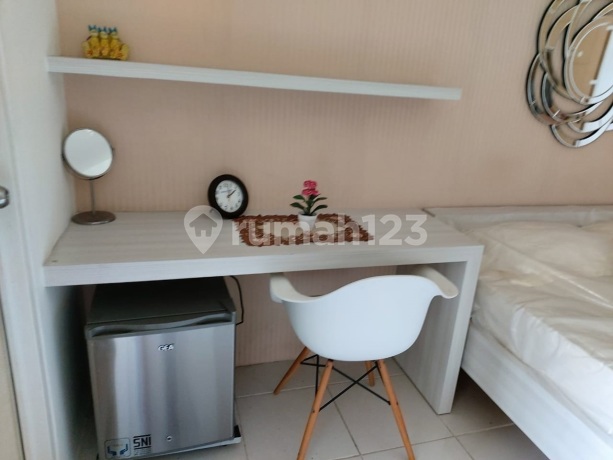 Apartemen Educity Tower Stanford View POOL