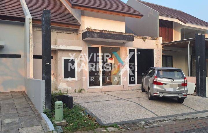 Rumah Citraland Bukit Telaga Golf Terawat Lokasi Row Jalan Besar