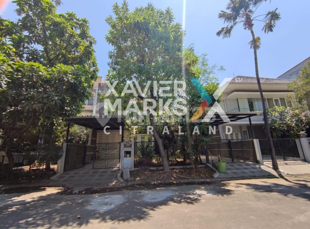 Rumah Villa Grand Sungkono Cuma 50 Meter Dari Mayjen Sungkono Rumah Villa Grand Sungkono Cuma 50 Meter Dari Mayjen Sungkono