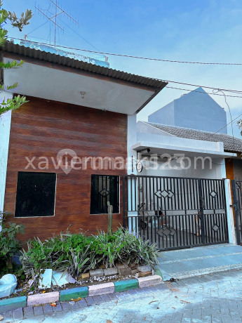 House in Taman Gunung Anyar House in Taman Gunung Anyar