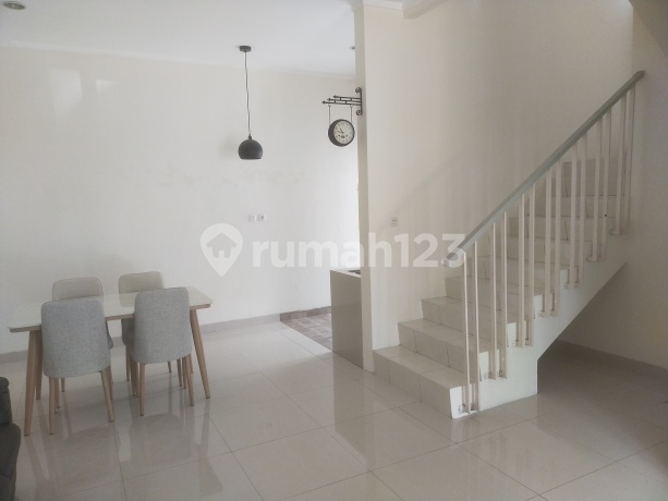Paling MURAH Jual*BU Rumah Bagus Harga Murah 2 Lantai Serpong Lagoon Tangerang Selatan 