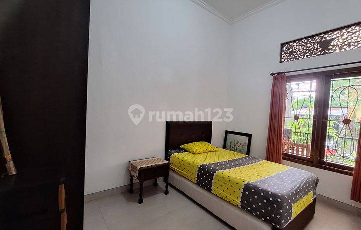 Rumah Cantik.2.lantai. Perwita Regency