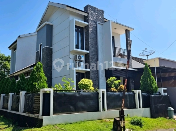 Rumah Full Furnish Cluster Mega Residence Banyumanik