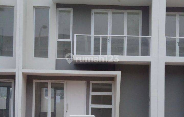 Rumah 2 Lantai di La Verde Cluster Vivere Serpong, Tangerang Selatan