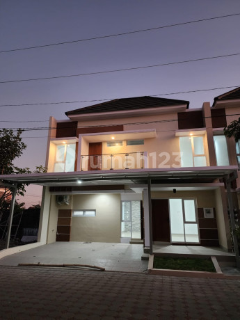 Rumah Dalam Perum Griya Kuantan Banyuraden, Gamping, Sleman. Rumah Dalam Perum Griya Kuantan Banyuraden, Gamping, Sleman.