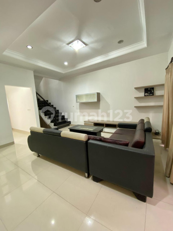 Rumah Padmae Regency 2 Lantai Bagus bisa Disewa Rumah Padmae Regency 2 Lantai Bagus bisa Disewa