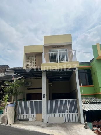 Rumah 2 Lantai Mewah Bisa Di Buat Kos Shm Ketileng Rata Tembalang