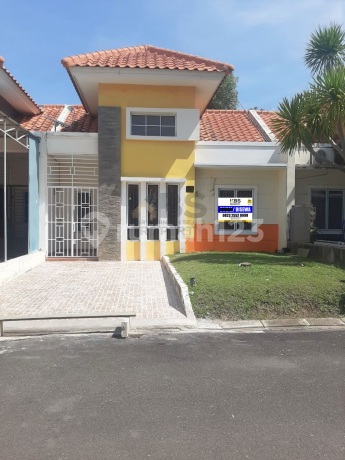 Rumah Diamond Palace Type 90/112 - Batam