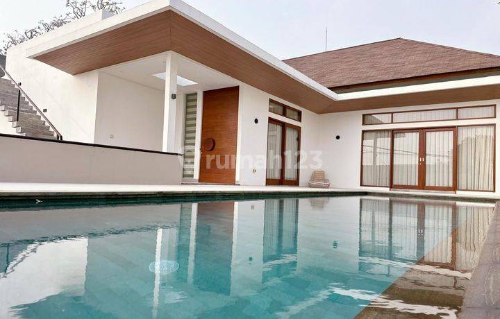 Villa Canggu Berawa 800 meter ke pantai (DWJCGU135)