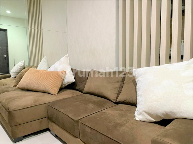 Mewah, Bagus Sekali, Full Furnished, 1BR di Apart Taman Sari Semanggi