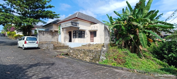Tanah Bonus Rumah Beranda Bukit Ungasan Bali 