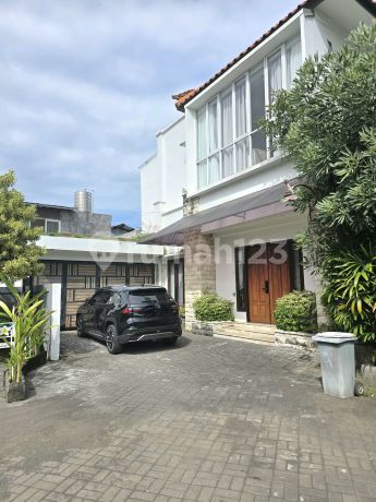 Rumah Strategis Lingkungan Elite Bypass Garden Sanur Bali Rumah Strategis Lingkungan Elite Bypass Garden Sanur Bali