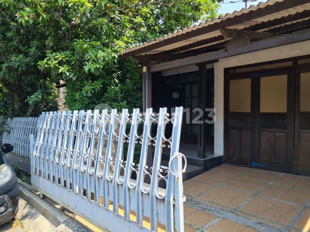 Rumah Belakang Griya Arcamanik