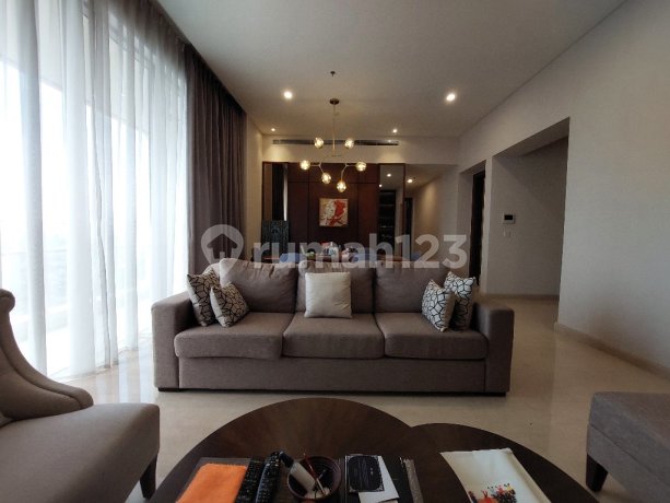 Pakubuwono Spring 2-bedroom Fully Furnished, excellent condition ready to occupy and rent, unit with the best view.