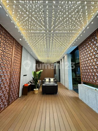 Rumah Trimaran Permai 600m2, Pantai Indah Kapuk,PIK, Brandnew, Bagus, POOL!