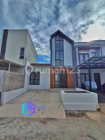 NEW 2-STORY HOUSE IN A CLUSTER NEAR RENI JAYA COMPLEX
