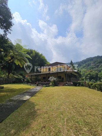 VILLA MEGA MENDUNG, Mountain View, Fresh Air
