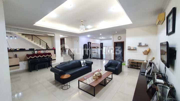 For Sale, 3-Story Ready-to-Occupy House in Pluit Sakti
