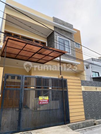 Hot Listing Rumah di Carina Sayang 2lt Pluit Jakarta Utara Hot Listing Rumah di Carina Sayang 2lt Pluit Jakarta Utara