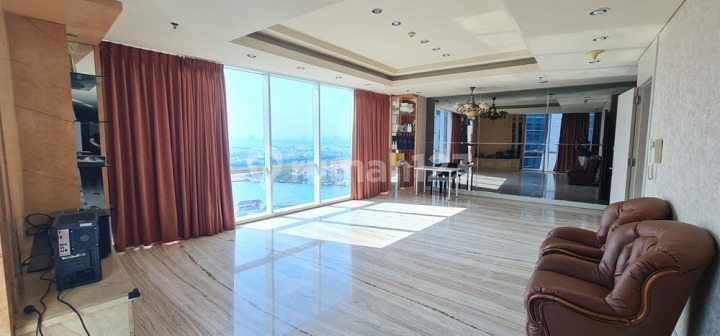 Apartemen Regatta - Pantai Mutiara Best View : Laut & Pool