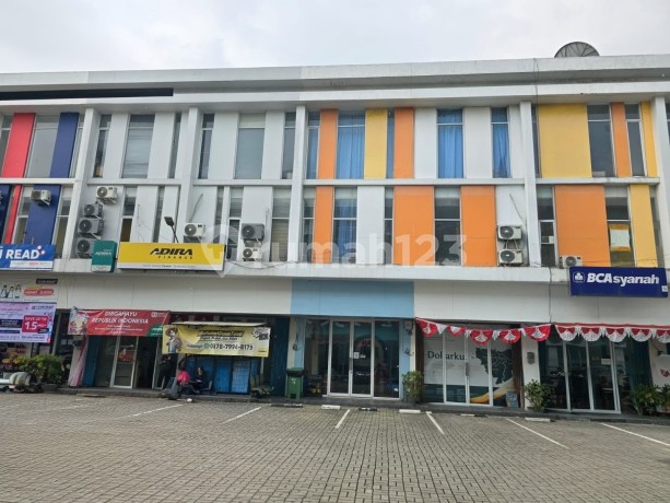 Ciputat 3-Story Shop House Lot, South-Facing
