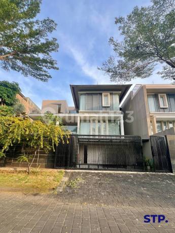 Rumah Elite Grand Peninsula Park With Swimming Pool Semi Furnish Rumah Elite Grand Peninsula Park With Swimming Pool Semi Furnish