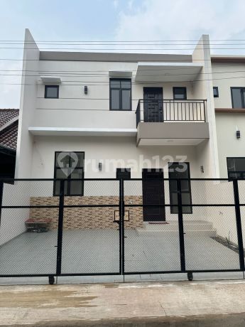 Rumah Baru Metland Puri Karang Tengah