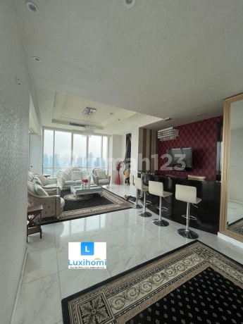 Disewakan Apartemen The Peak Residence 4 Bedroom Size 359M2 High Floor Private Lift Disewakan Apartemen The Peak Residence 4 Bedroom Size 359M2 High Floor Private Lift