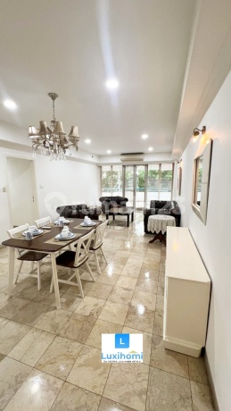 Disewakan Apartemen Brawijaya 2 Bed+1 Luas 125M2 Low Floor, Full Furnish Disewakan Apartemen Brawijaya 2 Bed+1 Luas 125M2 Low Floor, Full Furnish