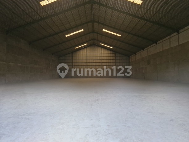 Gudang Luas Siap Pakai Di Kawasan Pergudangan Parangloe Makassar