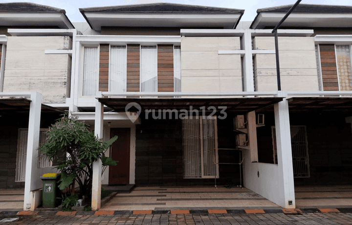 RUMAH SIAP HUNI DI PERUM. GREEN VILLA MAKASSAR